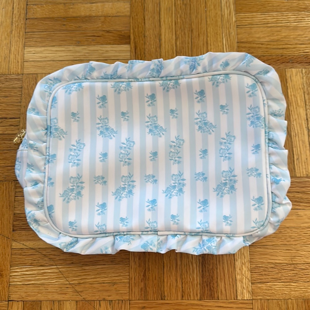 High Tea Printed Ruffle Large Pouch Fine China